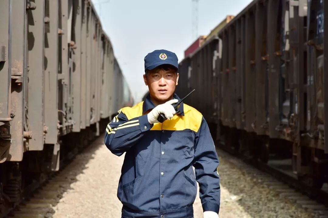 新时代铁路榜样丨马彦云危急时刻勇于担当的短袖哥