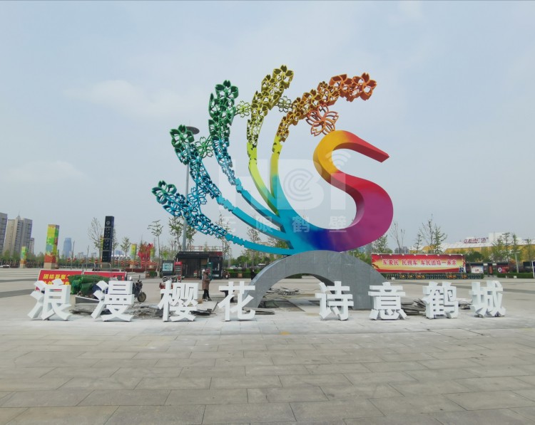 受新冠肺炎疫情影响,今年樱花盛开季,我市迅速作出"云赏樱"的决策部署