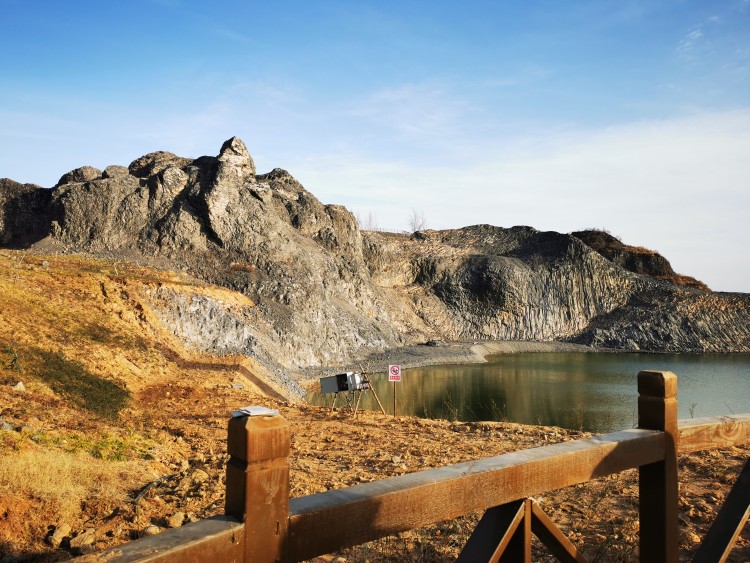 发现鹤壁丨鹤壁这个废弃"黑山头",变成了网红打卡地!